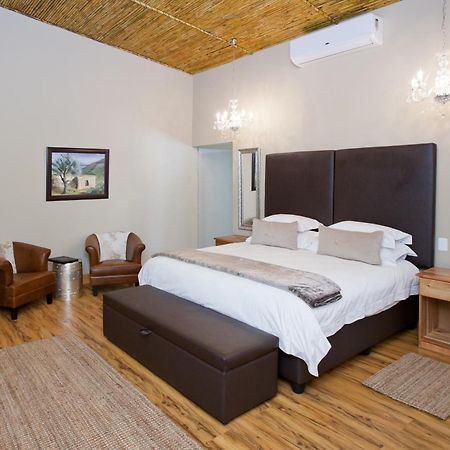 Surval Boutique Olive Estate Villa Oudtshoorn Phòng bức ảnh